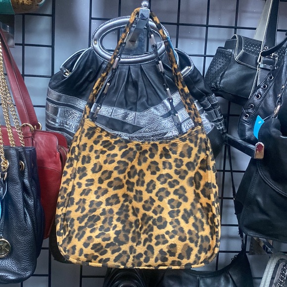 Kate Spade Furry Trendy Leopard Print Shoulder Purse - Picture 2 of 3